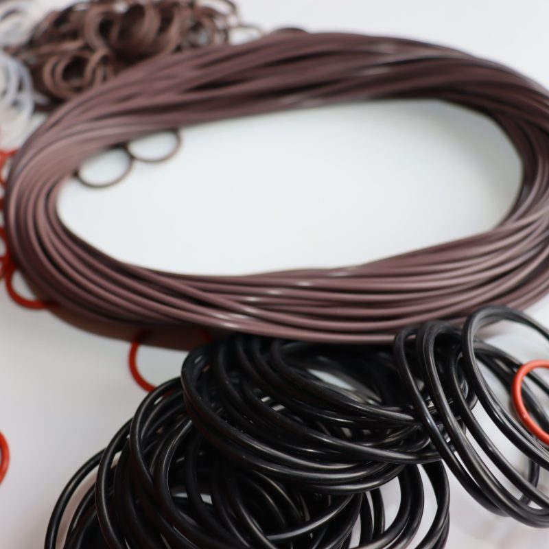 FFKM / PTFE o-rings for aggressive chemical service